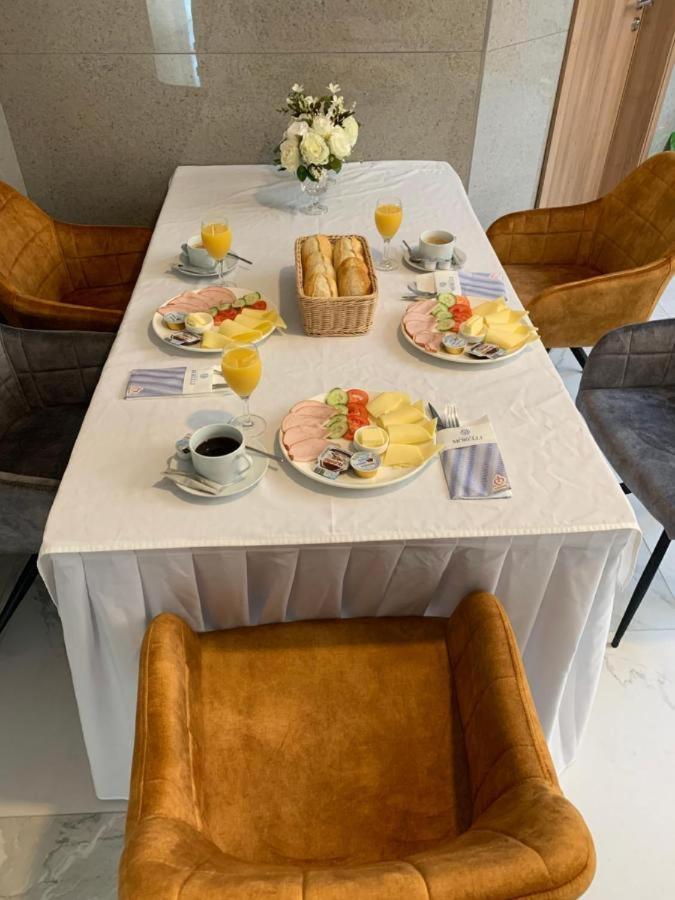 Hotel Flora Schwäbisch Gmünd Eksteriør billede
