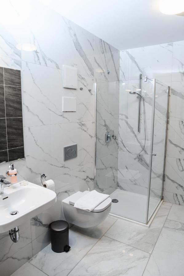Hotel Flora Schwäbisch Gmünd Eksteriør billede